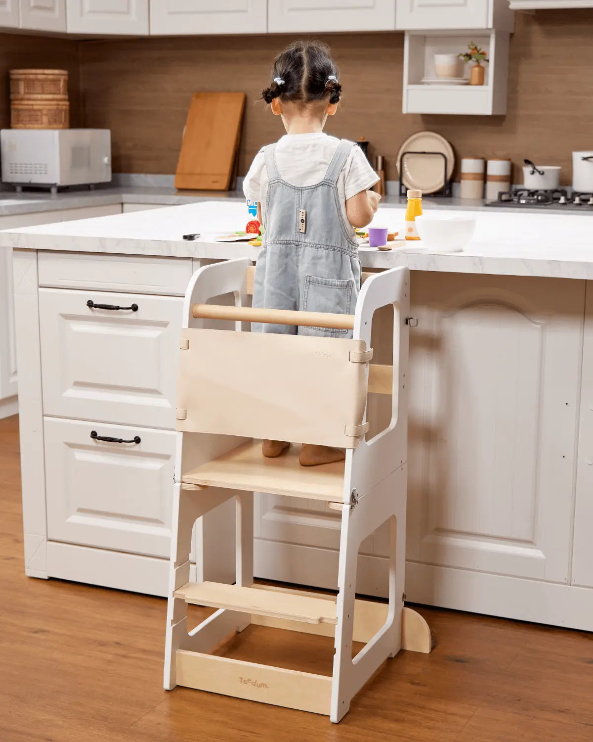 Tour Montessori en Bois Teedum